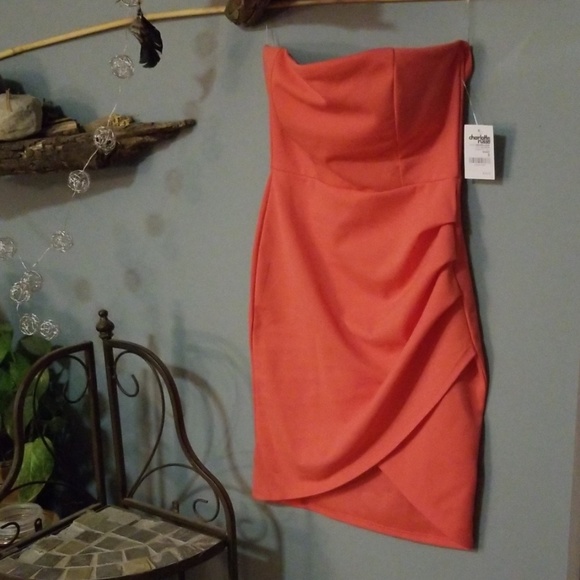 Coral strapless mini dress - Picture 3 of 6